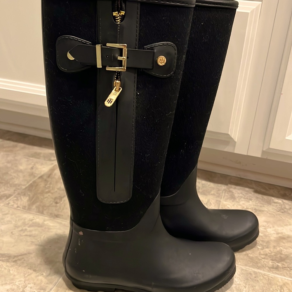 Rain boots